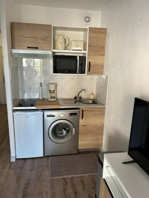 Appartement Joli Studio Les Pieds Dans L'Eau à Fréjus