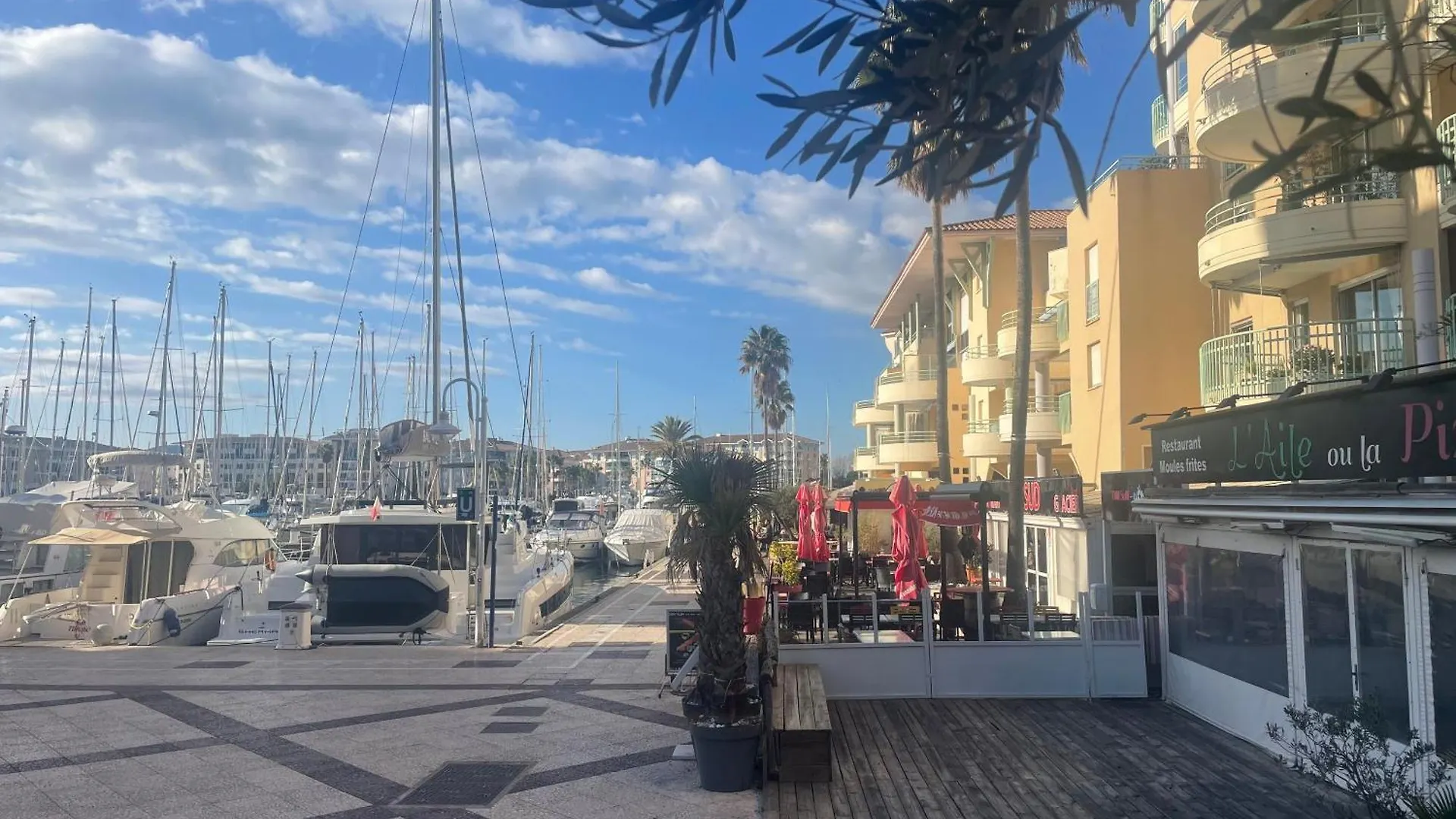 Appartement Joli Studio Les Pieds Dans L'Eau à Fréjus